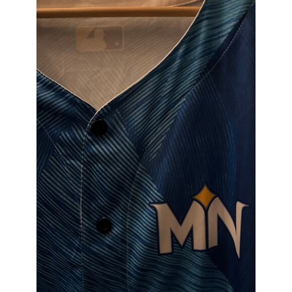 Minnesota Twins City Connect Jersey - Picture 2 of 5